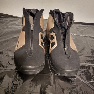 2009 Size 10 Flight Posite 2 Sneakers